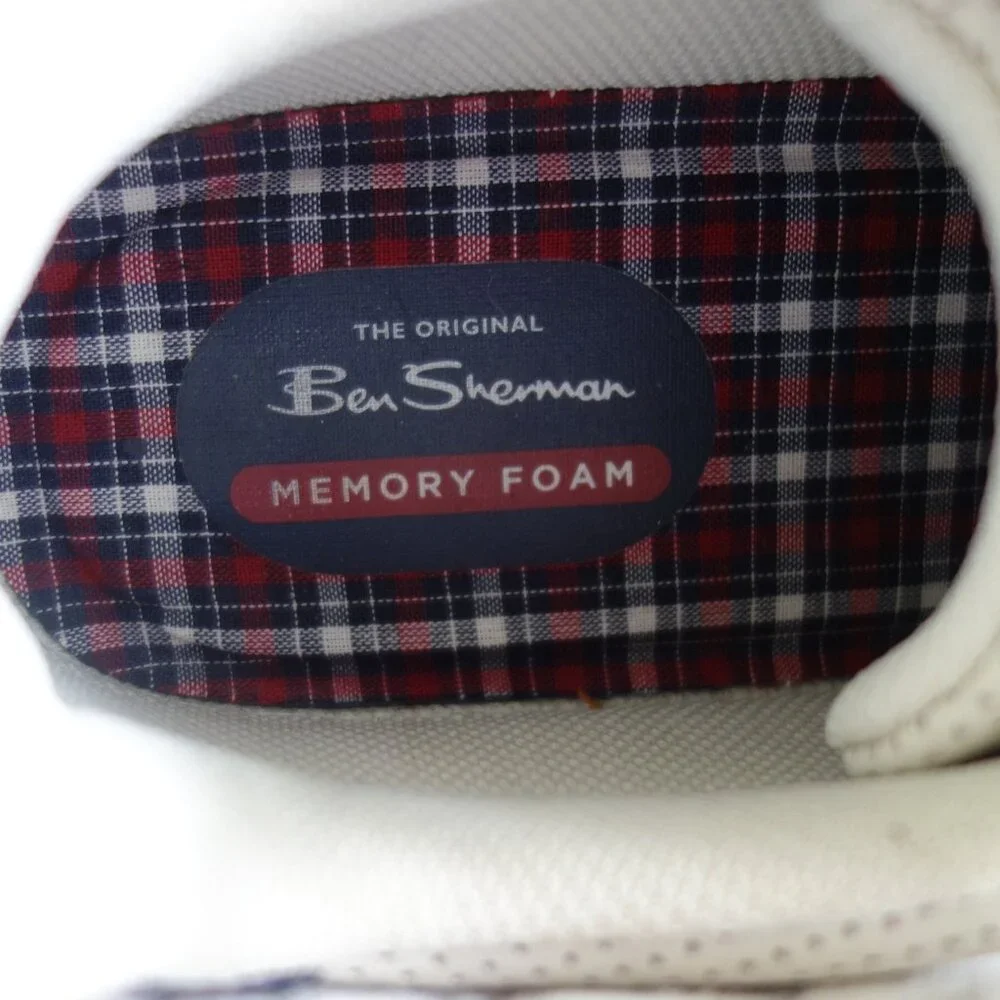 BEN SHERMAN Webber Light Tannish/Gray w/ Navy Stripes Lace-Up Sneakers – Mens 11